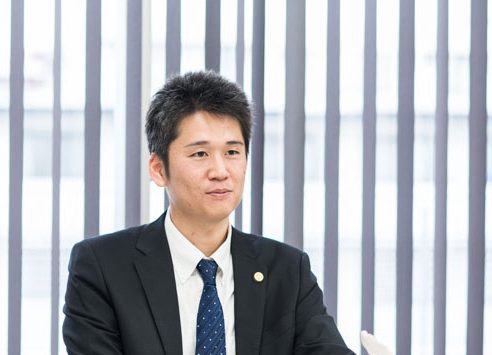 井上弁護士